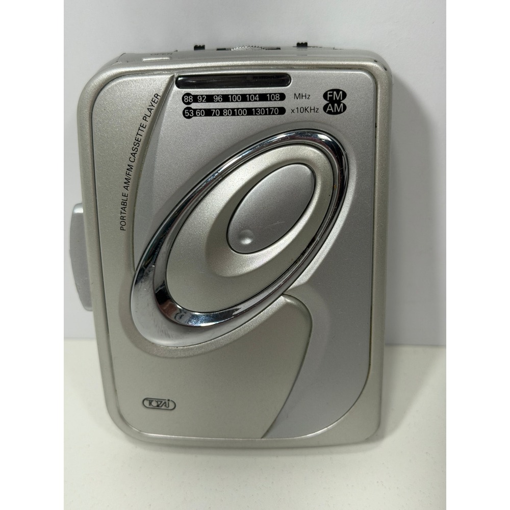 Tozai ATC-1011 Portable‎ AM/FM Radio Cassette Player Silver Handheld Stereo